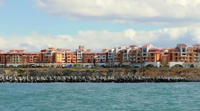 Victoria's -marina Cape - Aheloy