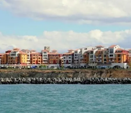 Victoria's -marina Cape - Acheloj