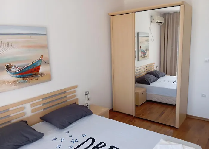 Victoria's -marina Cape - Apartament Aheloy